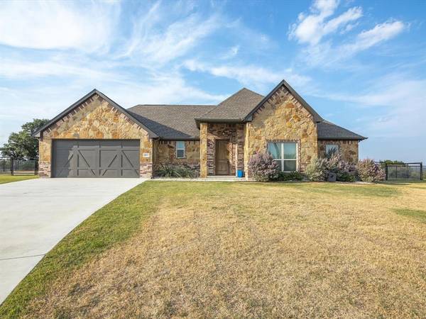 3015 Louie Lane, Springtown, TX 76082