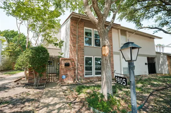 9805 Smokefeather Lane, Dallas, TX 75243