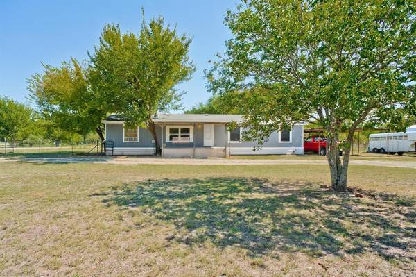 501 Meadow Road, Springtown, TX 76082