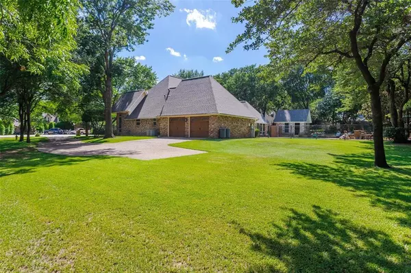 Southlake, TX 76092,950 Ginger Court