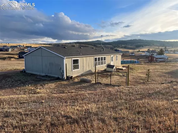 Divide, CO 80814,366 E Longbow DR