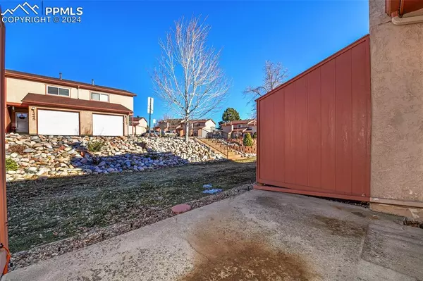 Colorado Springs, CO 80907,1222 Darby ST