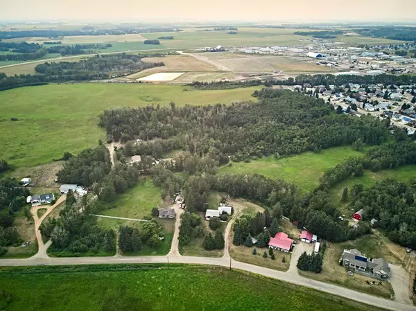 Innisfail, AB T4G1E3,5260 Woodland Rd #Lot 1