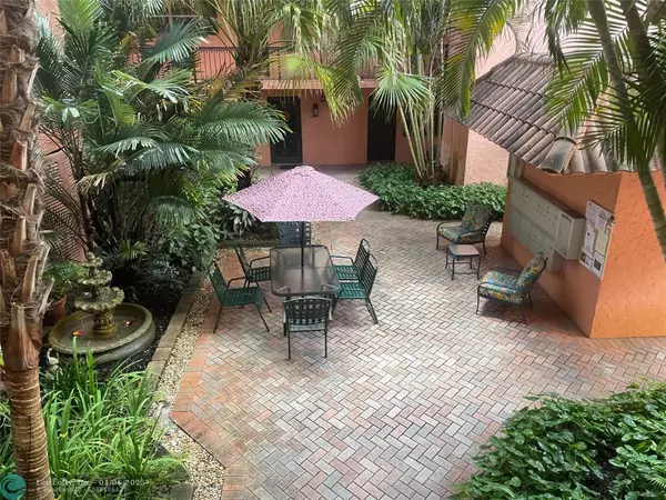 Fort Lauderdale, FL 33311,650 Tennis Club Dr  #305