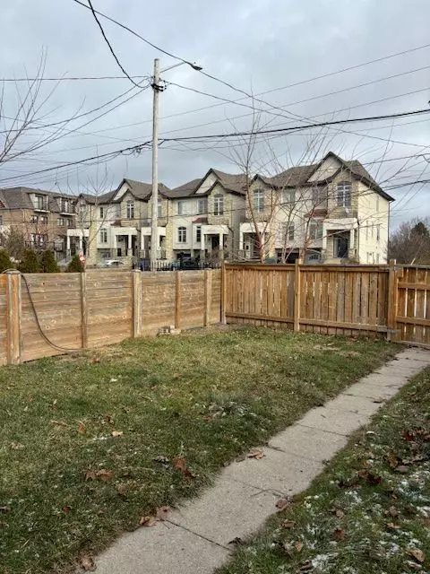 Vaughan, ON L4L 2A6,8274 Kipling AVE