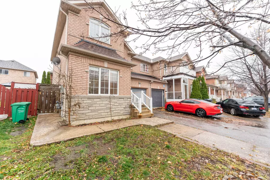 6 Beachsurf RD, Brampton, ON L6R 2M1