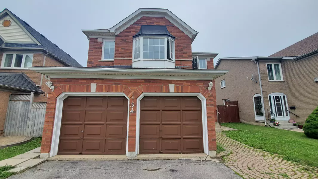 134 Fernforest DR #Upper, Brampton, ON L6R 1L6