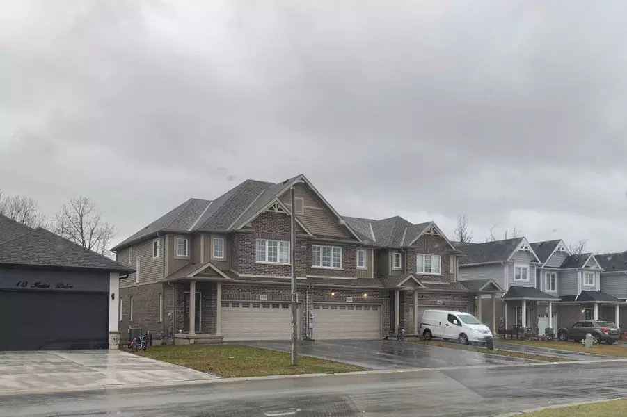 459 Julia DR, Welland, ON L3C 0E7