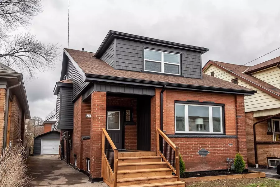 256 Ottawa ST S, Hamilton, ON L8K 2G1