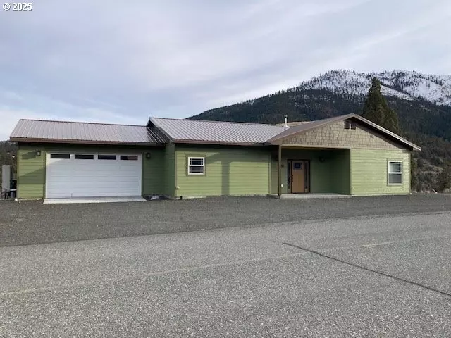 Canyon City, OR 97820,272 ELKVIEW DR