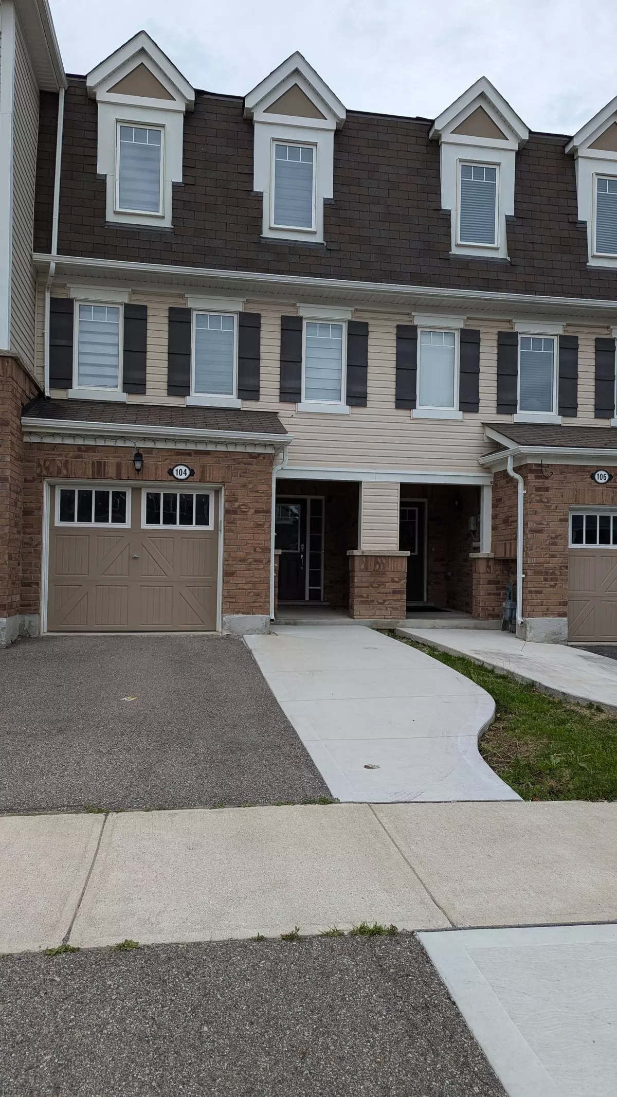 Brampton, ON L7A 4H4,104 Bannister CRES