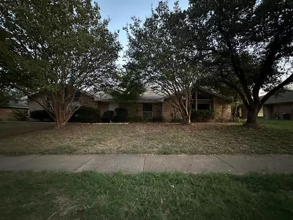 Plano, TX 75075,2706 Townbluff Drive