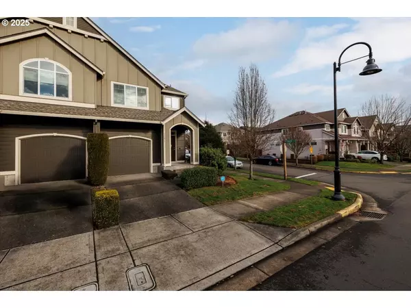 Clackamas, OR 97015,15817 SE KINGBIRD DR