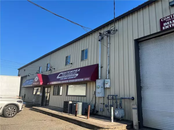 Staten  Island, NY 10309,205 Industrial LOOP