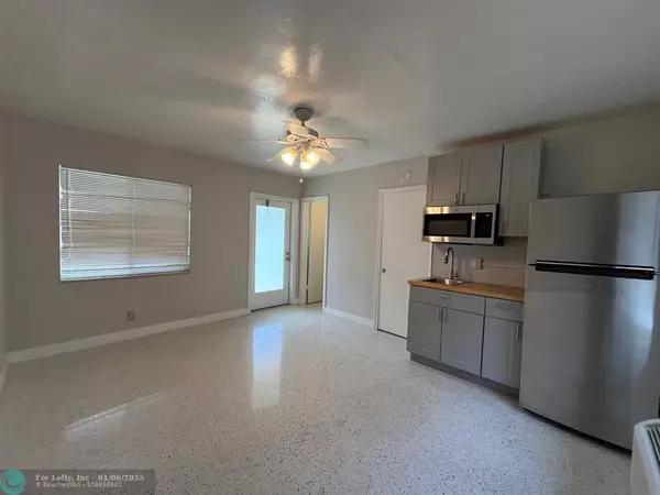 Hollywood, FL 33020,1712 Fletcher St  #3