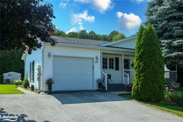 Wasaga Beach, ON L9Z 3A8,69 ST JAMES PL