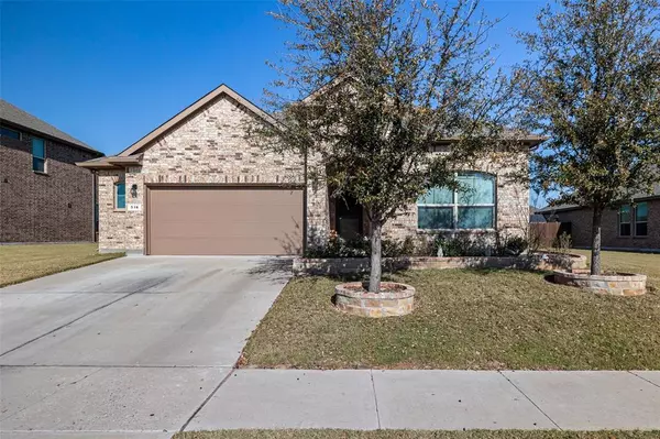 516 Smart Strike Trail, Granbury, TX 76049