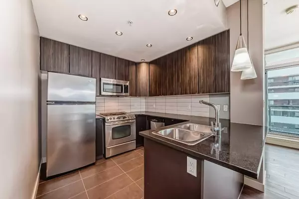 Calgary, AB T2R 0H1,788 12 AVE Southwest #603