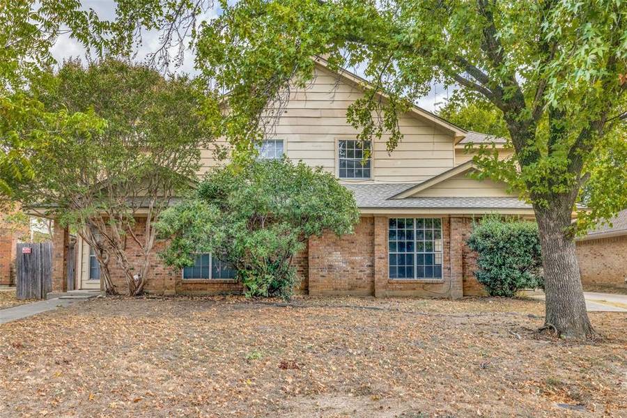 4005 Ridgebrook Drive, Arlington, TX 76015