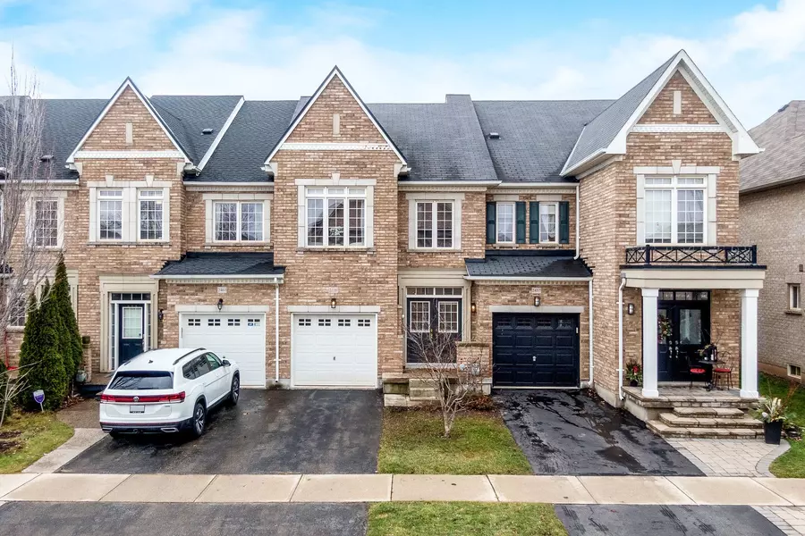 2459 Old Brompton WAY, Oakville, ON L6M 0J5