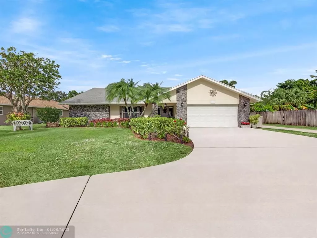 Lake Worth, FL 33467,7163 Saint Andrews Rd