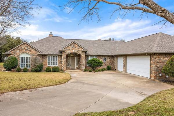 2305 Winton Terrace Court, Granbury, TX 76048