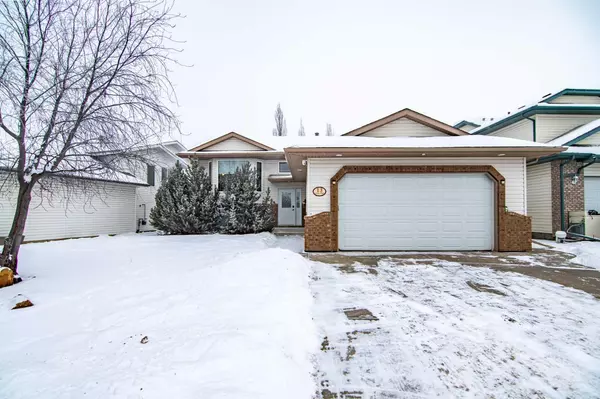 Red Deer, AB T4R 2W6,13 Leung Close