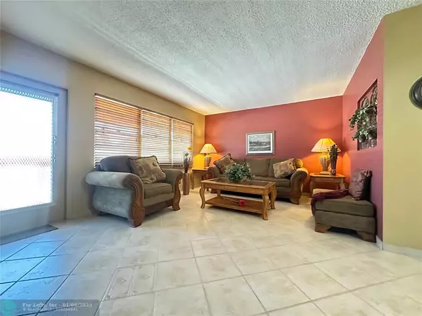 Deerfield Beach, FL 33442,165 Tilford H  #165