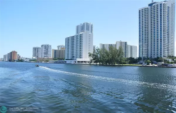 Hallandale Beach, FL 33009,400 LESLIE  #419