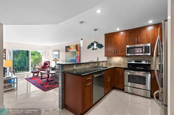 Wilton Manors, FL 33334,3000 NE 5th Ter  #301-A