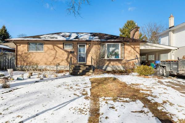 4 Walden CIR, Belleville, ON K8P 2C3