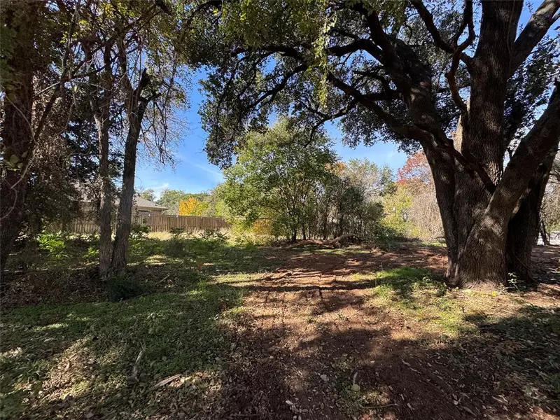 1610 Cheyenne Trail, Granbury, TX 76048