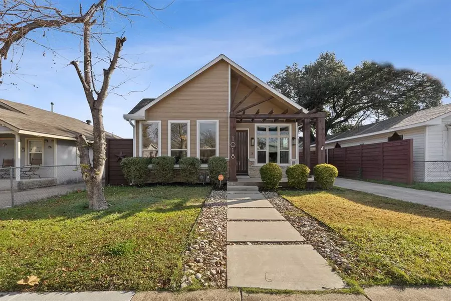 1018 S Waverly Drive, Dallas, TX 75208