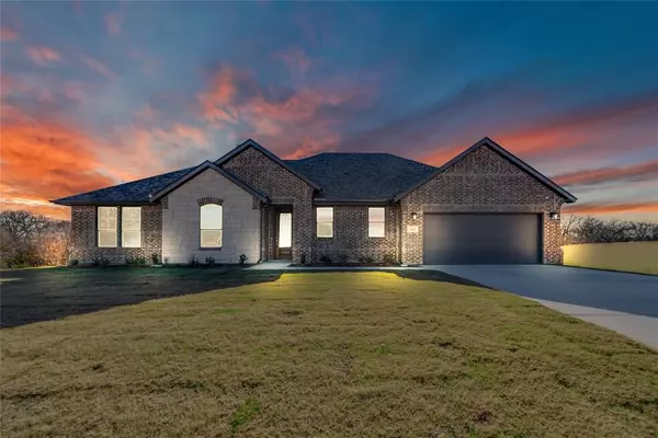 105 Saddleback Drive, Boyd, TX 76023