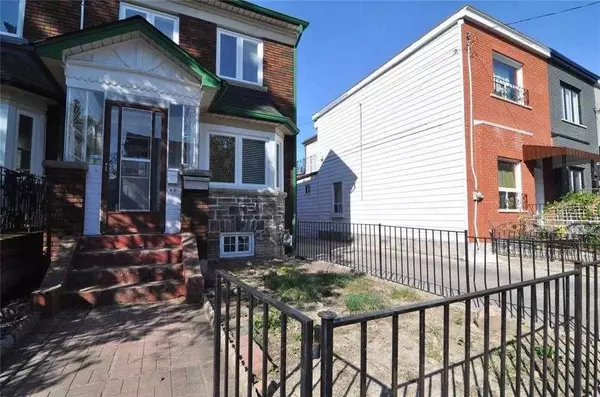 140 Manning AVE #Upper, Toronto C01, ON M6J 2K5