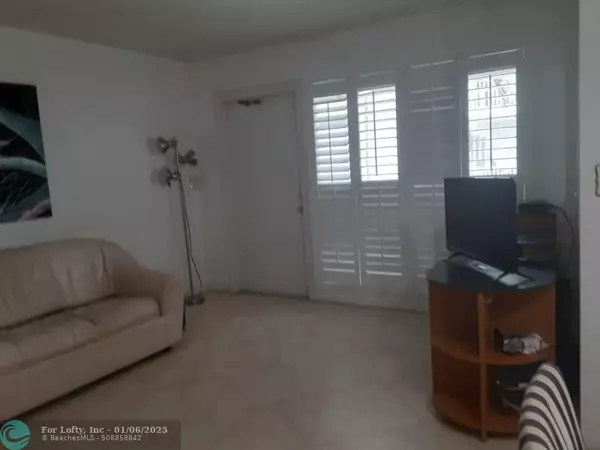 Pompano Beach, FL 33062,1439 S Ocean Blvd  #217