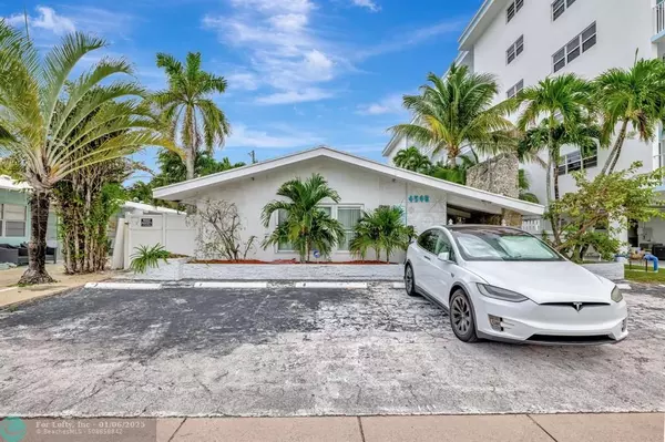 Lauderdale By The Sea, FL 33313,4548 N Ocean  #2