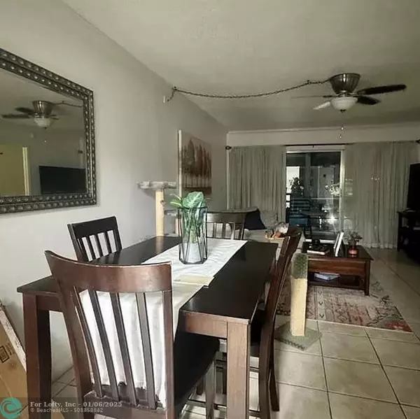 Hollywood, FL 33024,7981 S French Dr  #2-306