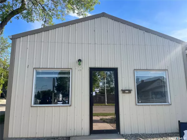 403 Coteau STREET W, Moose Jaw, SK S6H 5E1