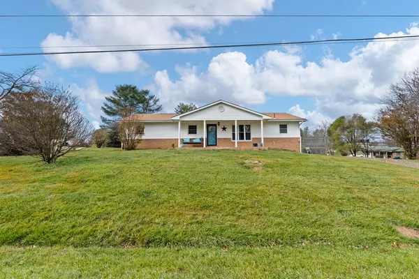 Fries, VA 24330,272 Gladeview Dr