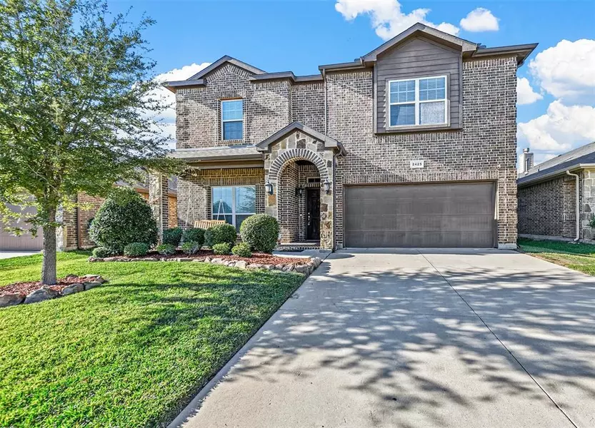 2425 Half Moon Bay Lane, Fort Worth, TX 76177