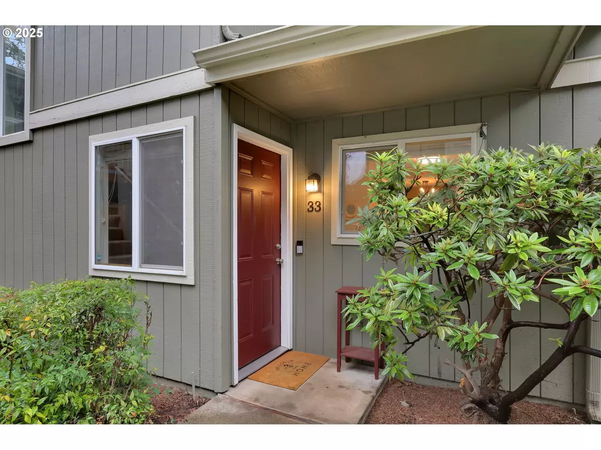 Eugene, OR 97401,1500 NORKENZIE RD #33