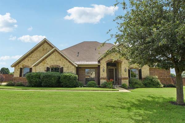 1624 High Valley Lane, Cedar Hill, TX 75104