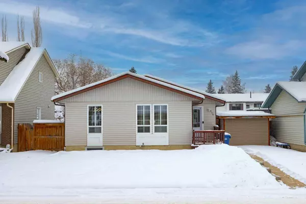 315 Woodridge PL Southwest, Calgary, AB T2W 3S5