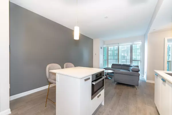 Toronto, ON M2N 5M6,9 Bogert AVE #2105