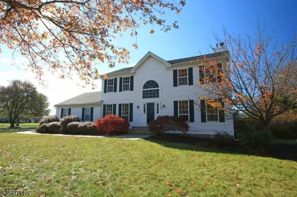 510 Woodside Ln, Branchburg Twp., NJ 08876