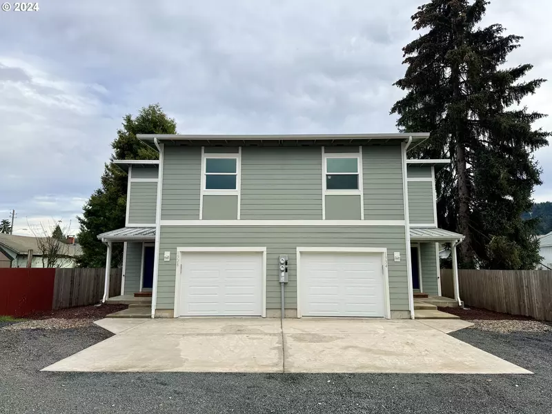 1328 S 6TH ALY, Cottage Grove, OR 97424