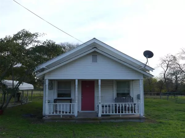 100 Spring Street, Forestburg, TX 76239