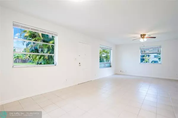 Hallandale Beach, FL 33009,1100 NE 2nd