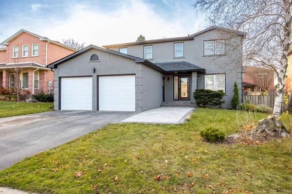 388 Waratah AVE, Newmarket, ON L3Y 7T6